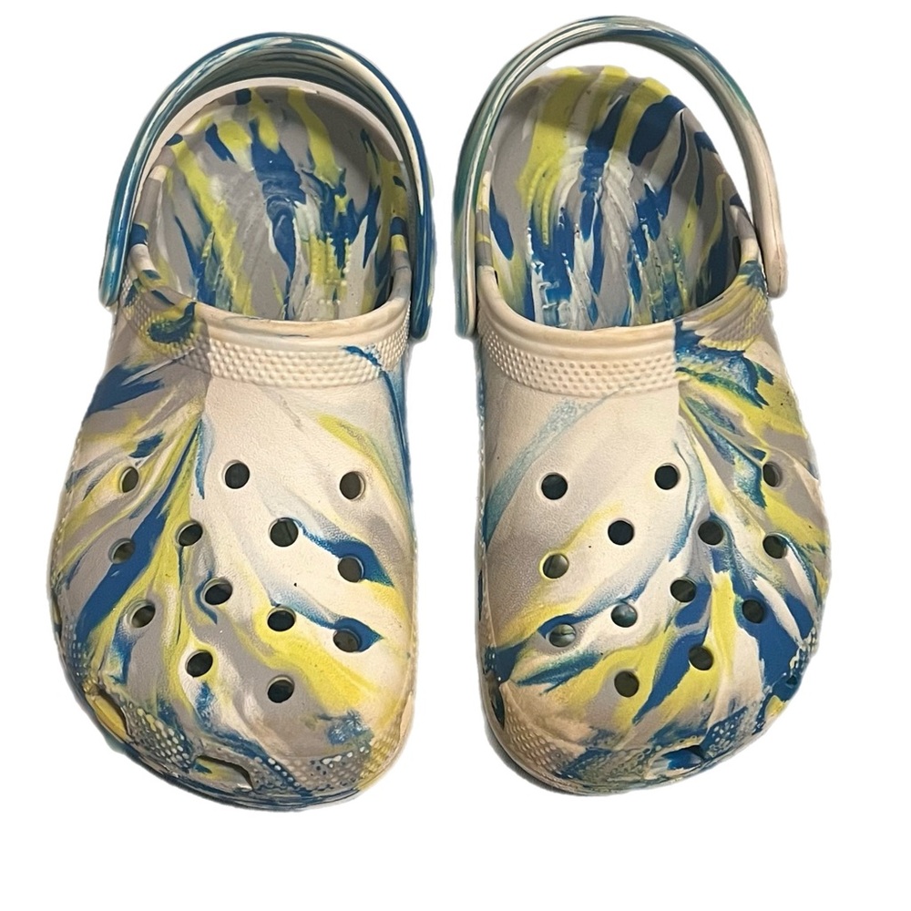 Kids Crocs size 1